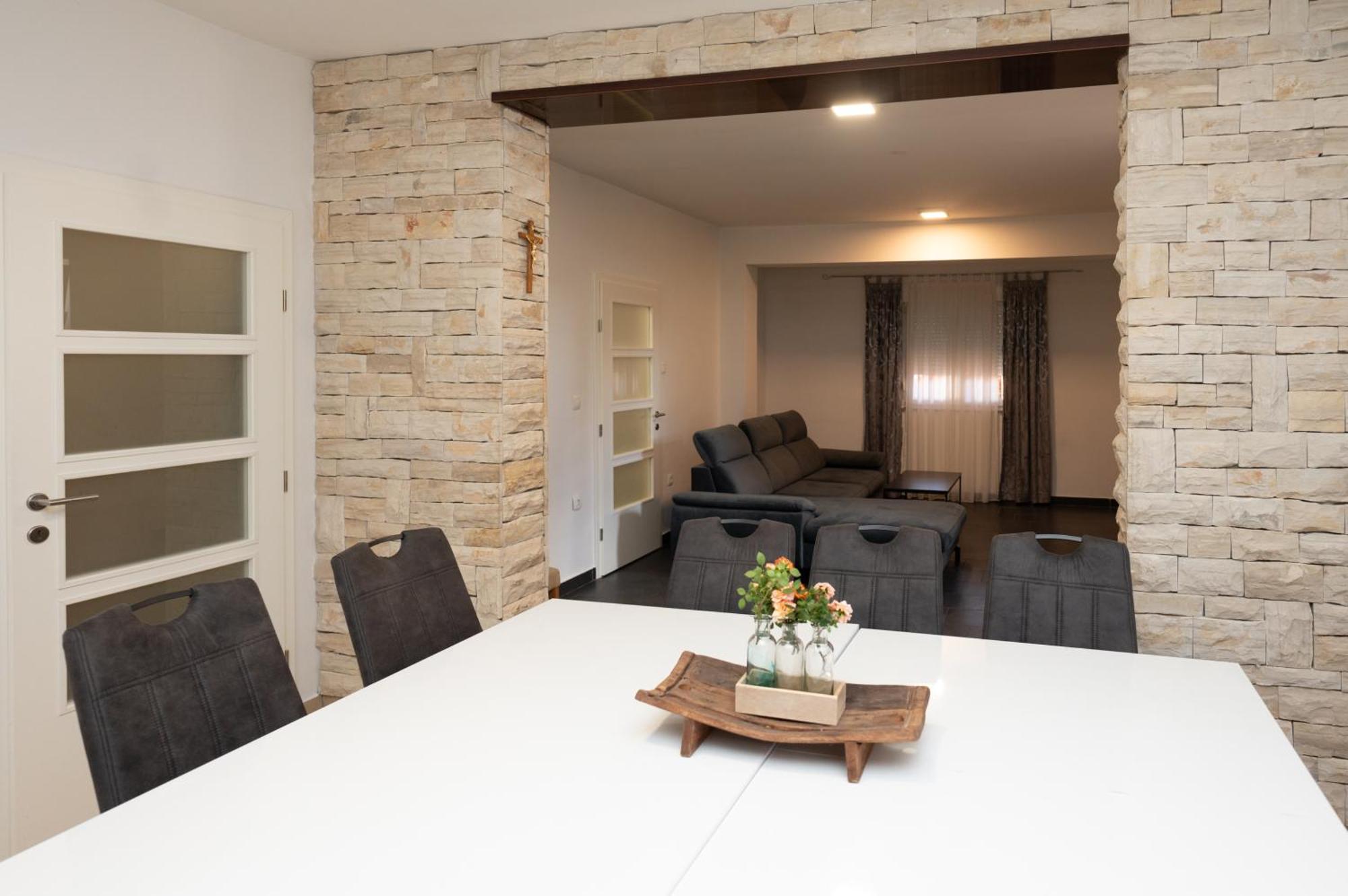 Holiday Home Luka Pridraga מראה חיצוני תמונה