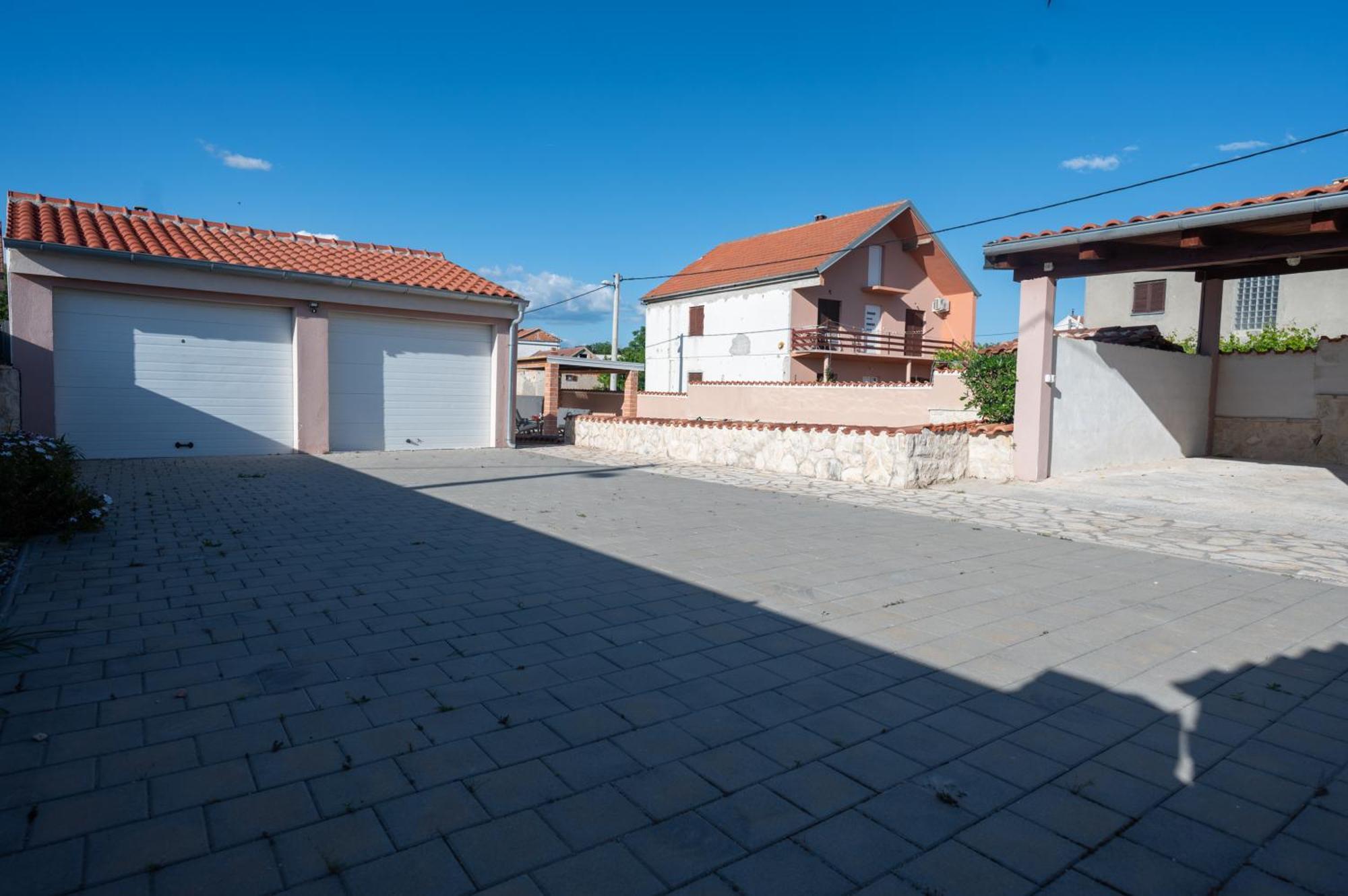 Holiday Home Luka Pridraga מראה חיצוני תמונה