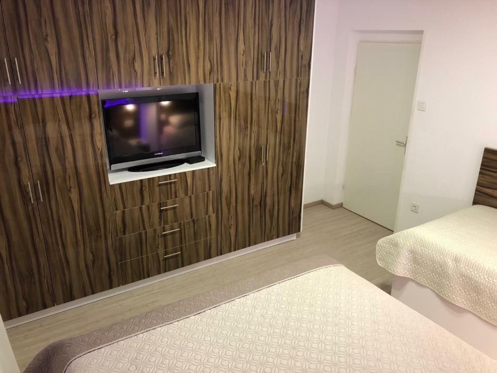 Holiday Home Luka Pridraga מראה חיצוני תמונה